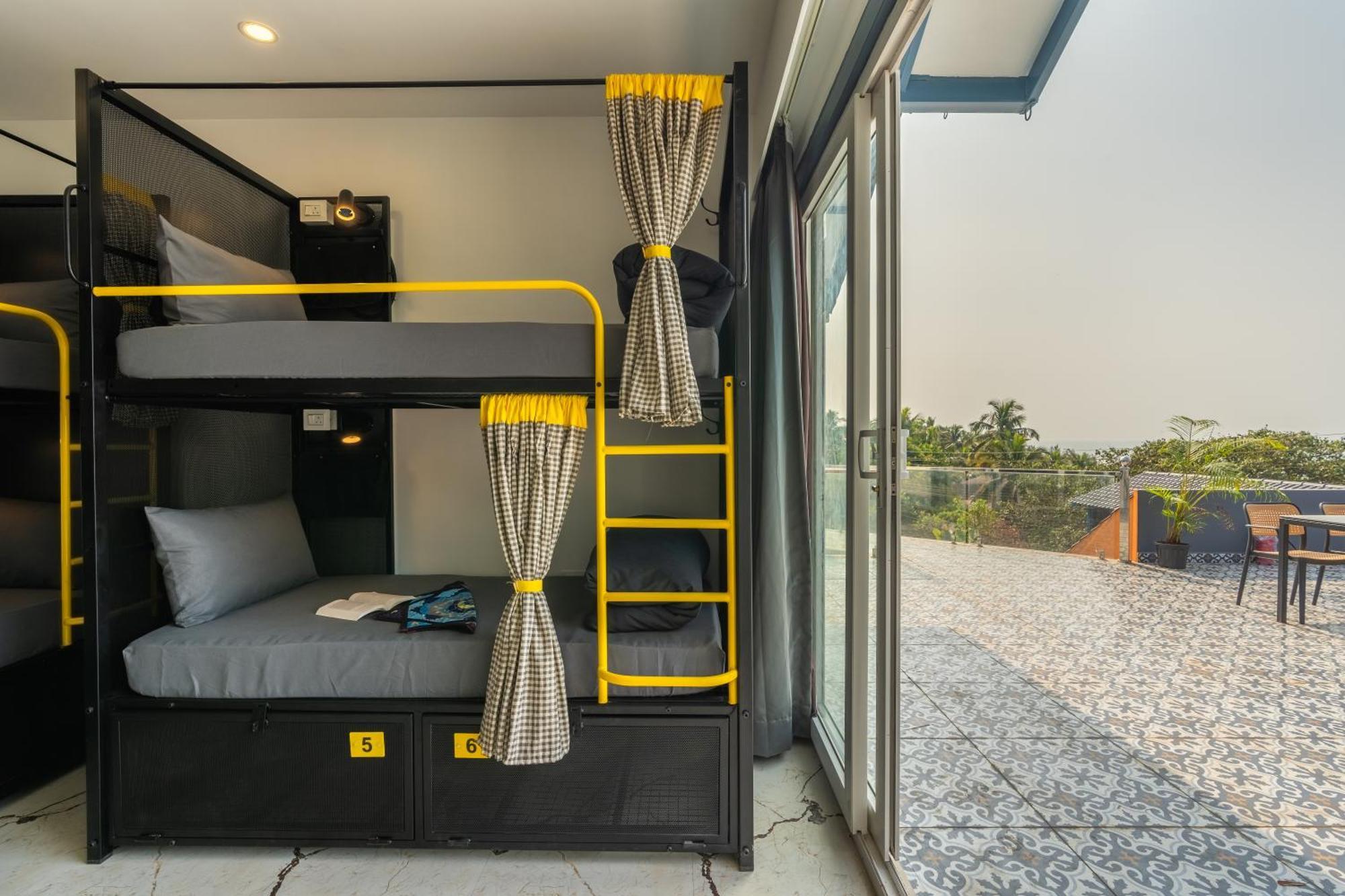 The Hosteller Goa, Mandrem Rum bild