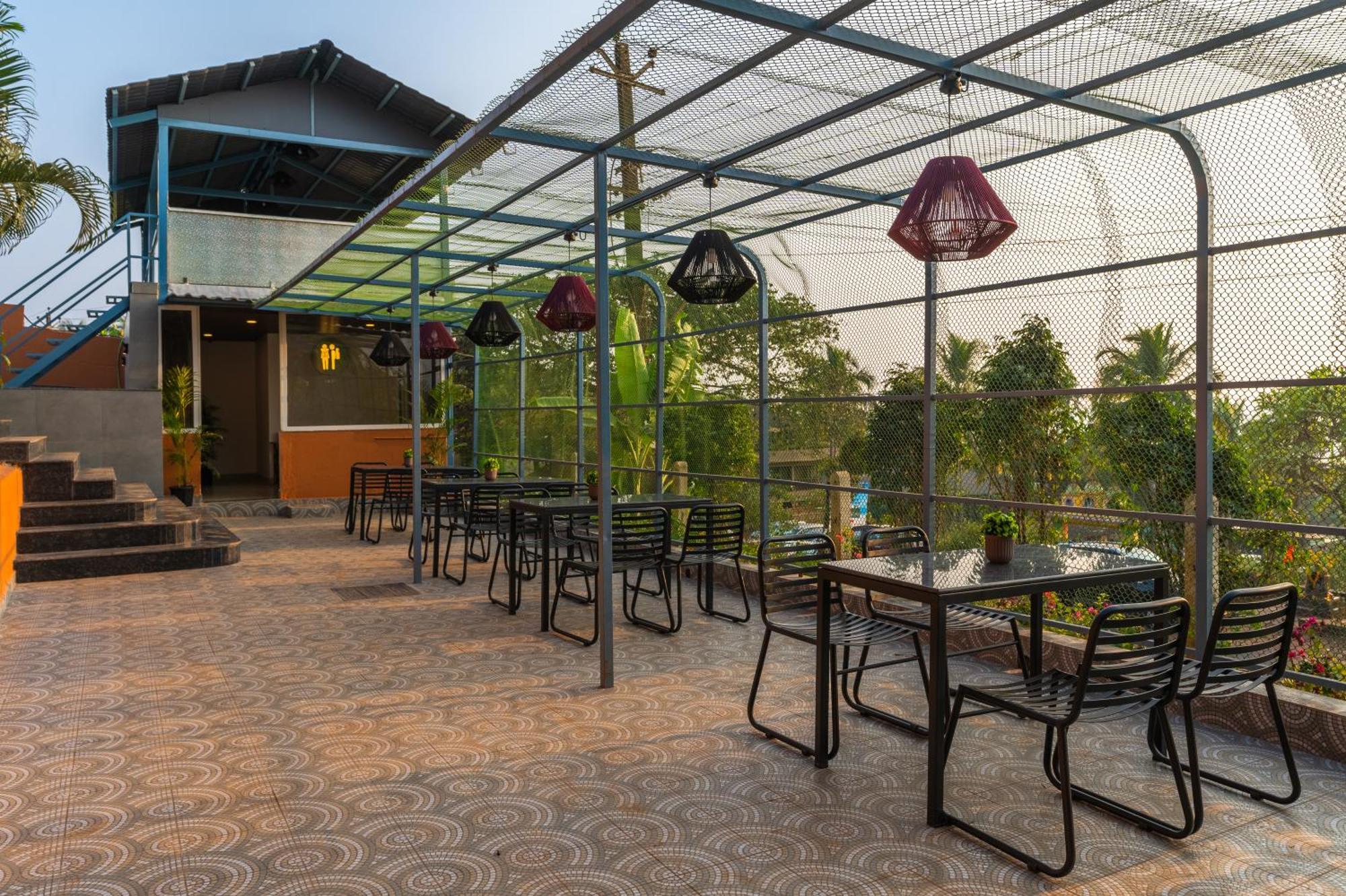 The Hosteller Goa, Mandrem Exteriör bild